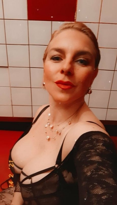 Nøgent lækket OnlyFans-billede af Frauleinschmittfree