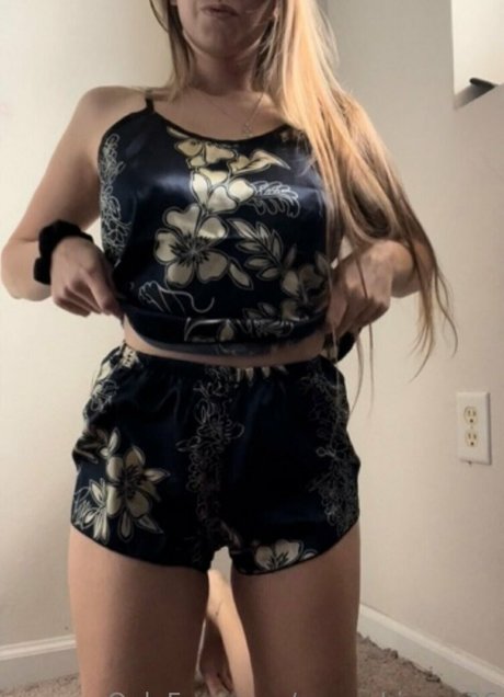 Friskyqueen2