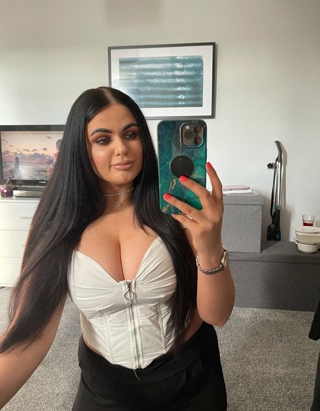 Naken lekkede OnlyFans-bilde av Taylorxoxox