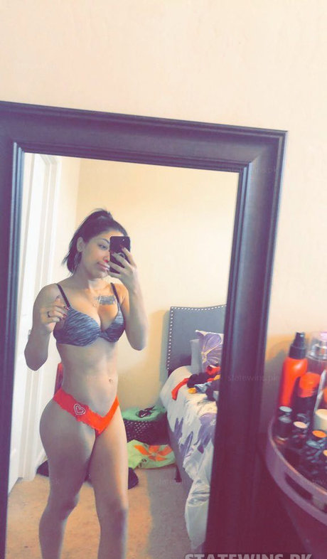 Naken läckt OnlyFans-bild av Mariah Castellanos