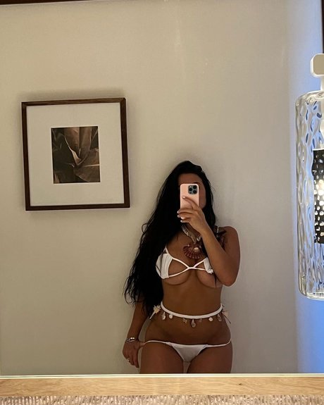 Naken läckt OnlyFans-bild av Rachel Bush