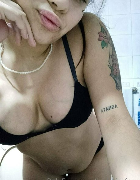 Krisskissfree  nude leaked OnlyFans photo