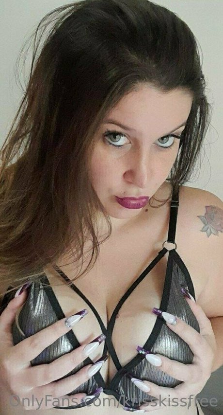 Krisskissfree