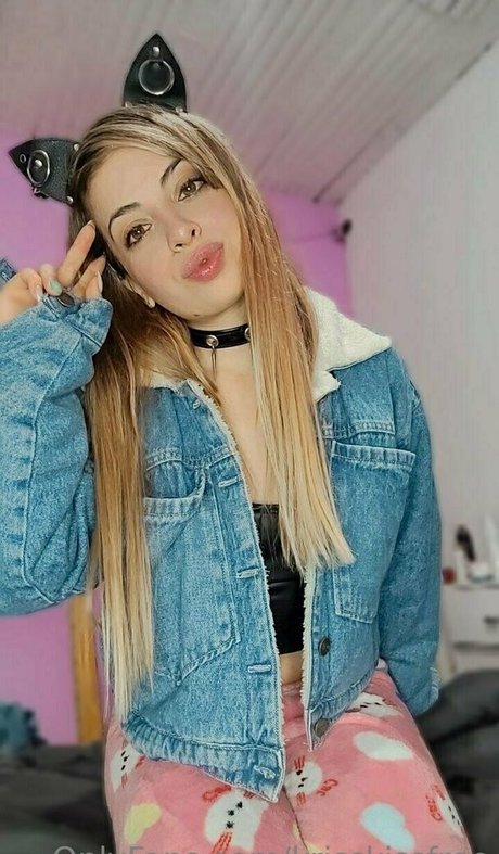 Krisskissfree