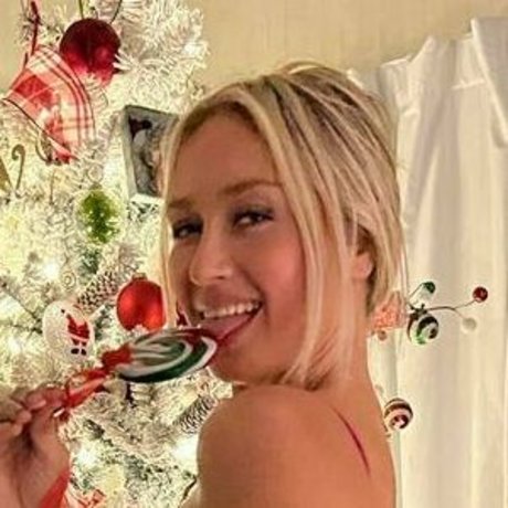 Naken läckt OnlyFans-bild av Alissa Hale