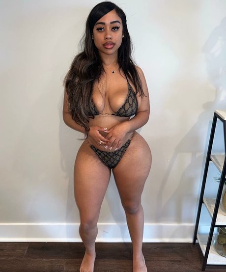 Nuria Depina