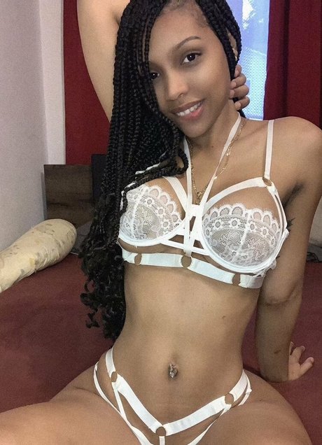 Nahá fotka uniklých OnlyFans od Leydiitavarez