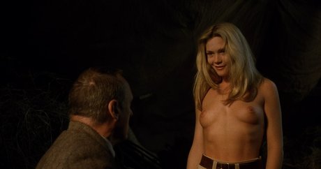 Naken läckt OnlyFans-bild av Amy Locane