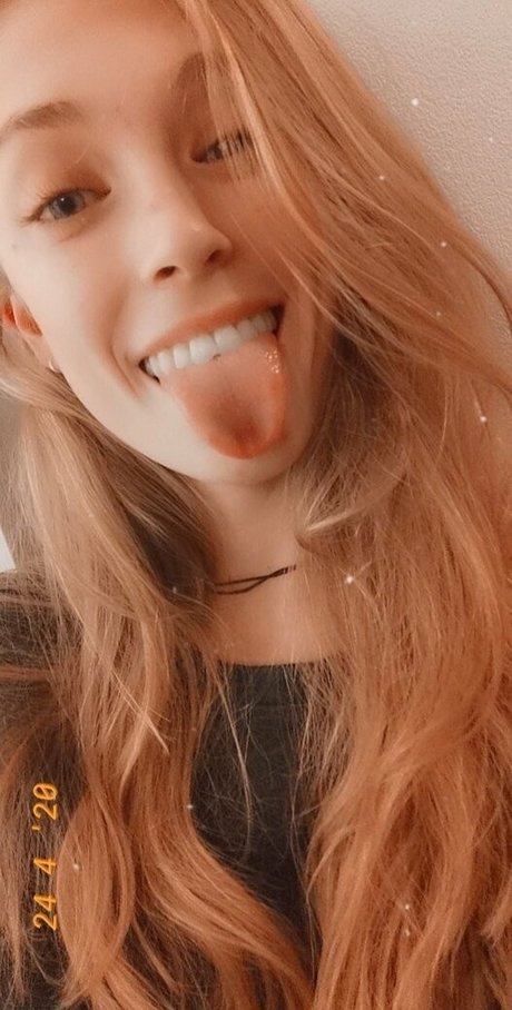 Foto di nudo di fuga di OnlyFans di Evaveil