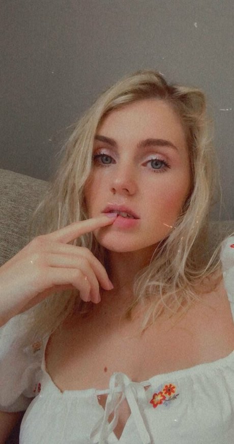 Naken läckt OnlyFans-bild av Stellarosex