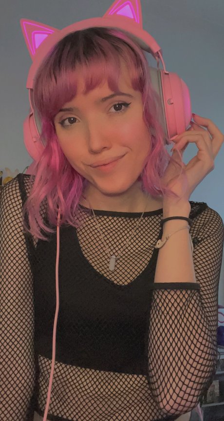 Nacktes geleaktes OnlyFans-Foto von Strawberry Girl Kairi