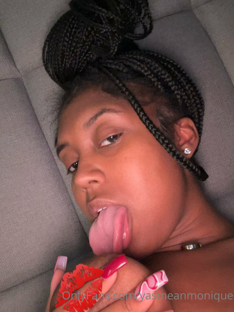 Naken läckt OnlyFans-bild av Yassssssss