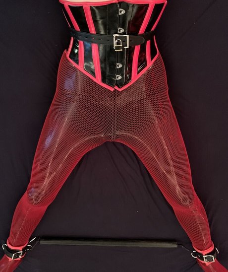 Nahá fotka uniklých OnlyFans od Janerose666
