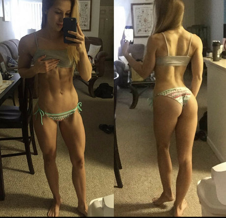Foto nua vazada do OnlyFans de Kelly Young