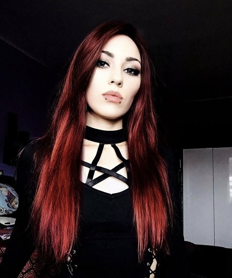 Alaston vuotanut OnlyFans-kuva Freyanillinht