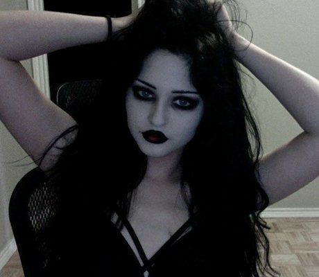 Naken läckt OnlyFans-bild av Bleachb0n3s