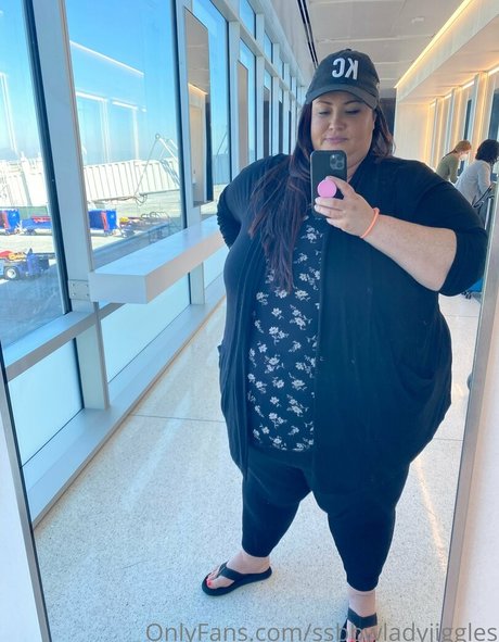 Ssbbwladyjiggles