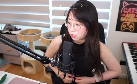 Lolnatsumiii OnlyFans 유출 누드 사진