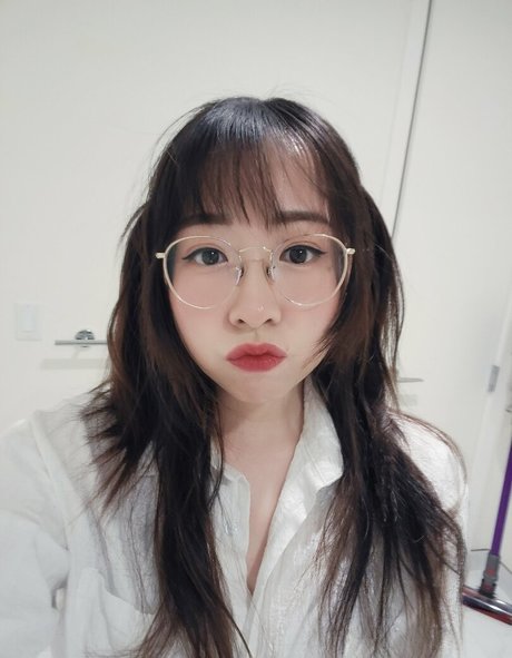 Lolnatsumiii OnlyFans 유출 누드 사진