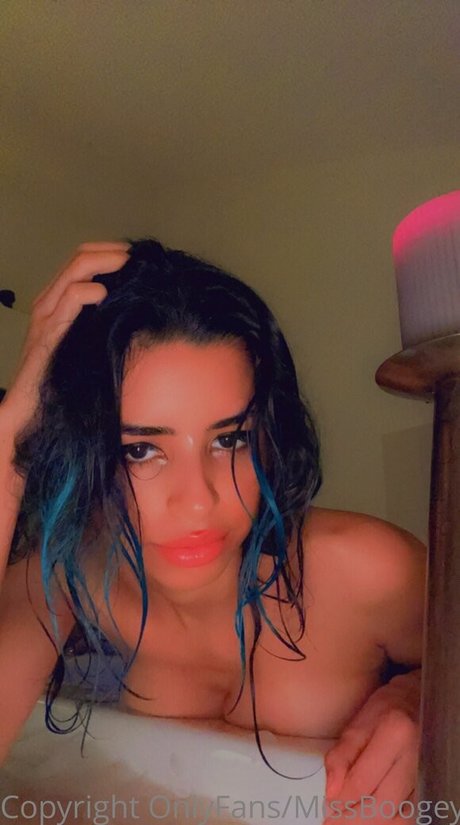 Naken läckt OnlyFans-bild av Missboogeyman