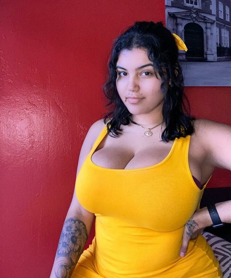 Обнаженная фотография утечки OnlyFans от Marian Tatte