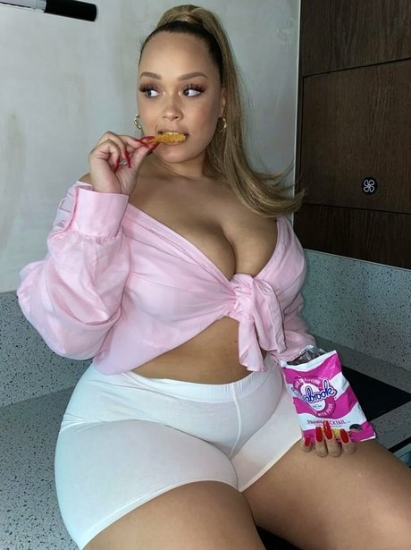 Photo nue de fuite OnlyFans de Natalie E Wade