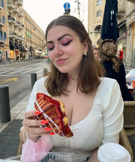 Sasha Shtern