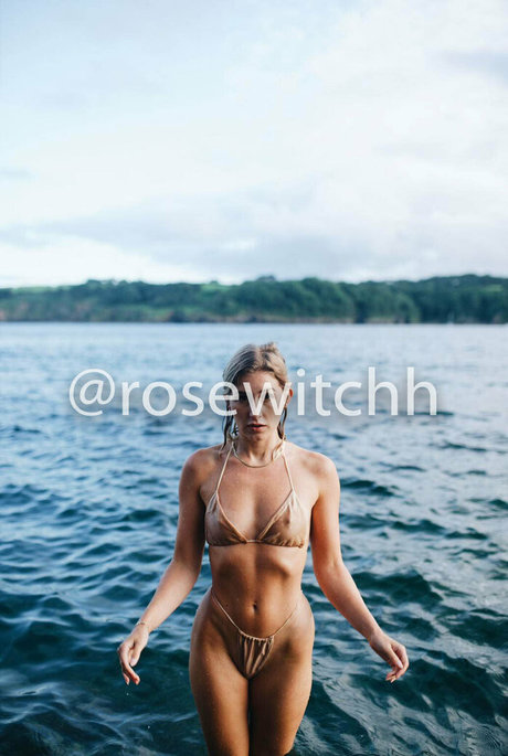 Foto nua vazada do OnlyFans de Rosewitchh