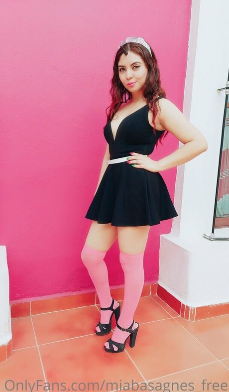 Naken läckt OnlyFans-bild av Miabasagnesfree