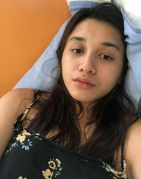 Alaston vuotanut OnlyFans-kuva Justine Anne Belisario