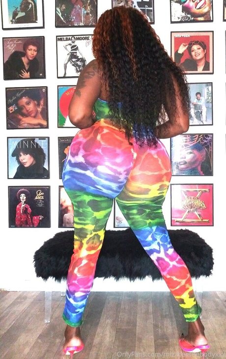 Mizzbeethebodyxxx