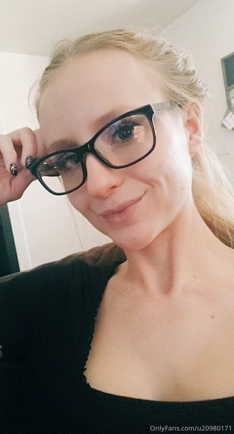 Elle Dainty