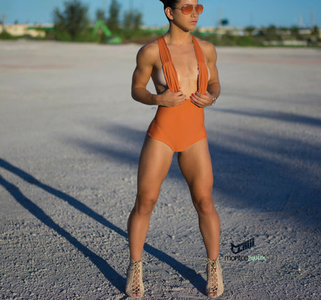 Naakte gelekte OnlyFans-foto van Tecia Torres