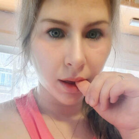Naakte gelekte OnlyFans-foto van Rachelchavaraizel