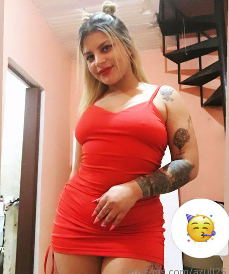 Hotblonde24