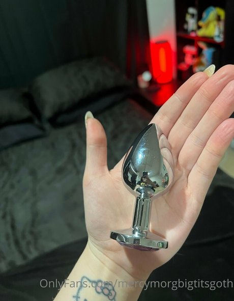 Naken läckt OnlyFans-bild av Mercymorgbigtitsgoth