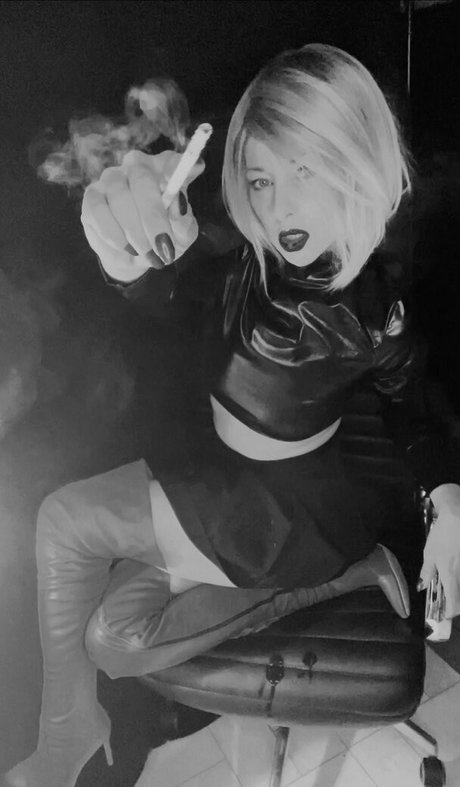 Smokingqueenalina