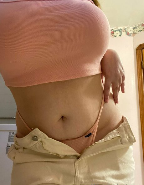 Naken läckt OnlyFans-bild av Wanderlustxoxo