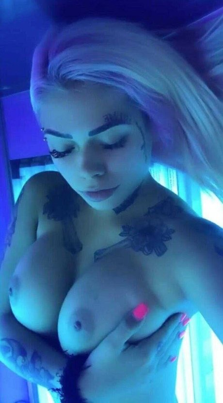 Naken läckt OnlyFans-bild av Aixamaitaok