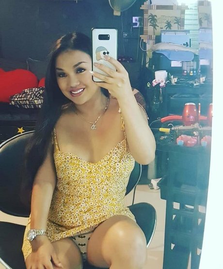 Naken lekkede OnlyFans-bilde av Amyamorevip