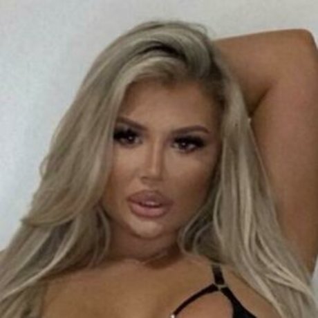 Naakte gelekte OnlyFans-foto van Scardoll