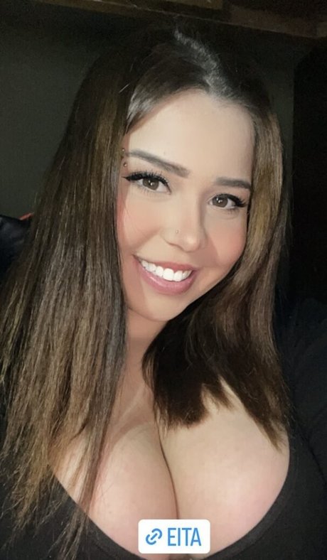 Naken läckt OnlyFans-bild av Ntrralia