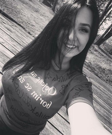 Emina Jahi